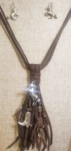 Necklace w / earings